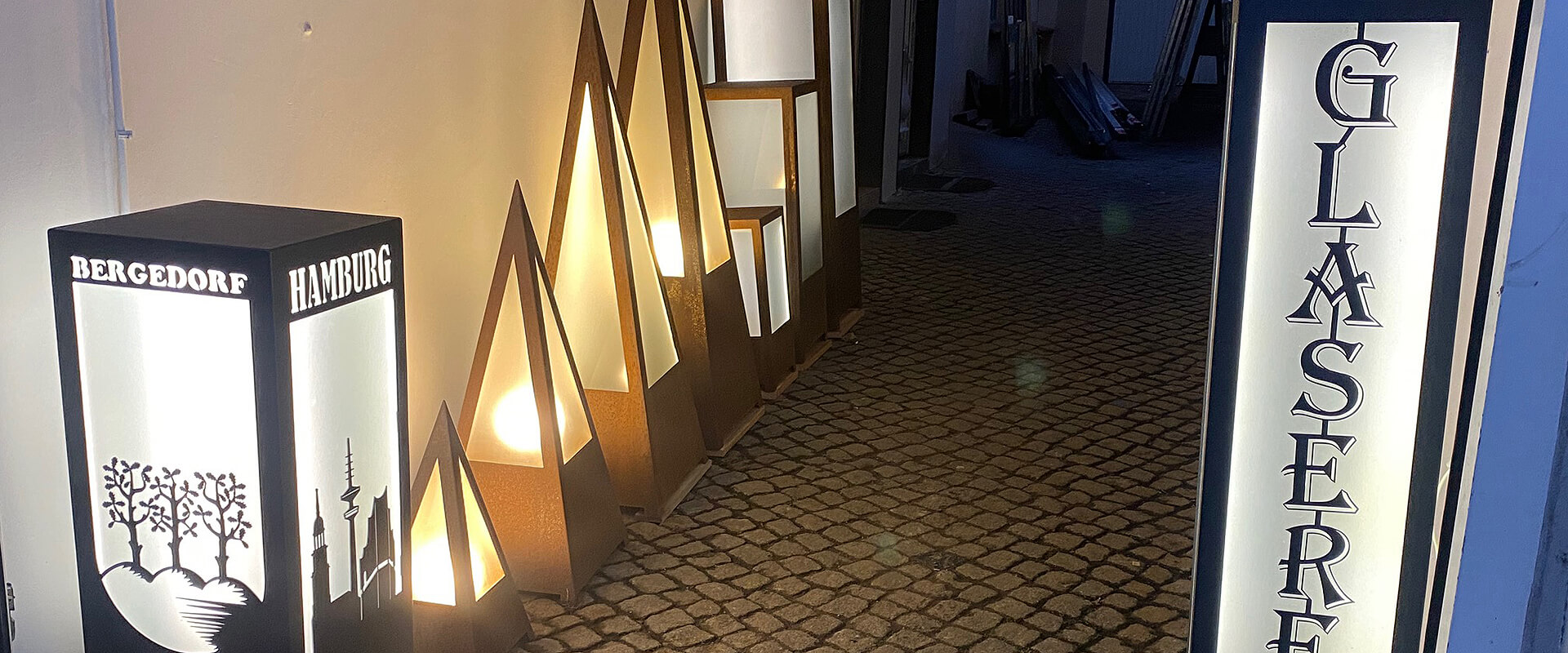 Eine kleine Auswahl unserer Lampen Eine kleine Auswahl unserer Lampen